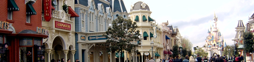 Klik hier voor meer informatie over het entertainment in het Disneyland Park