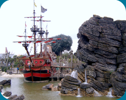 Kapitein Haak`s schip & Skull Rock