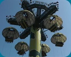 Toy Story Playland: Toy Soldiers Parachute Drop